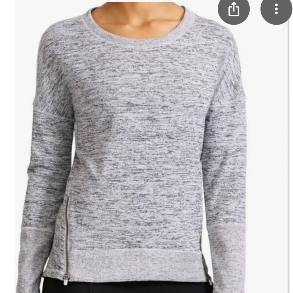 Athleta Blissful Sharkbite Shirt